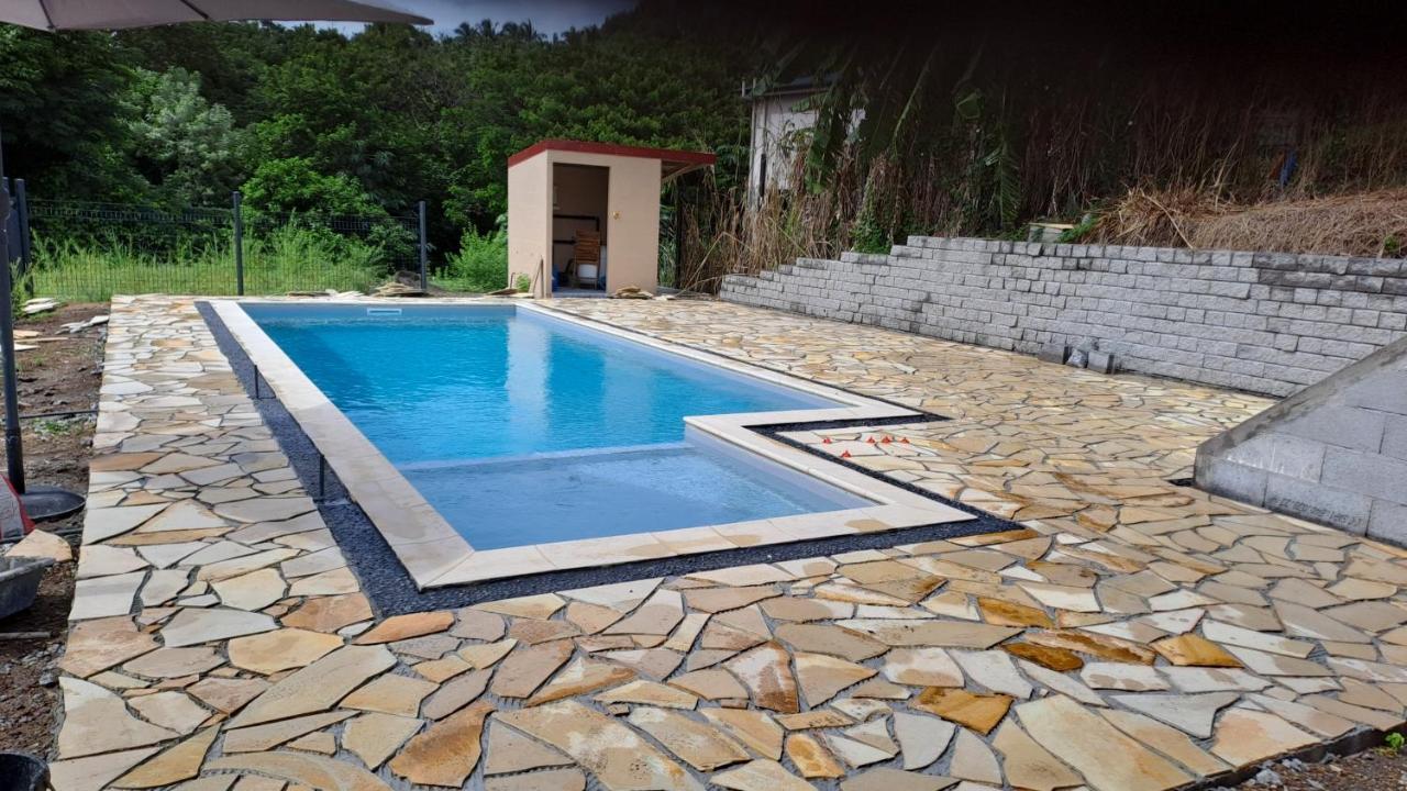 La Kay Sicrie Avec Spa Saint-Pierre Exterior foto